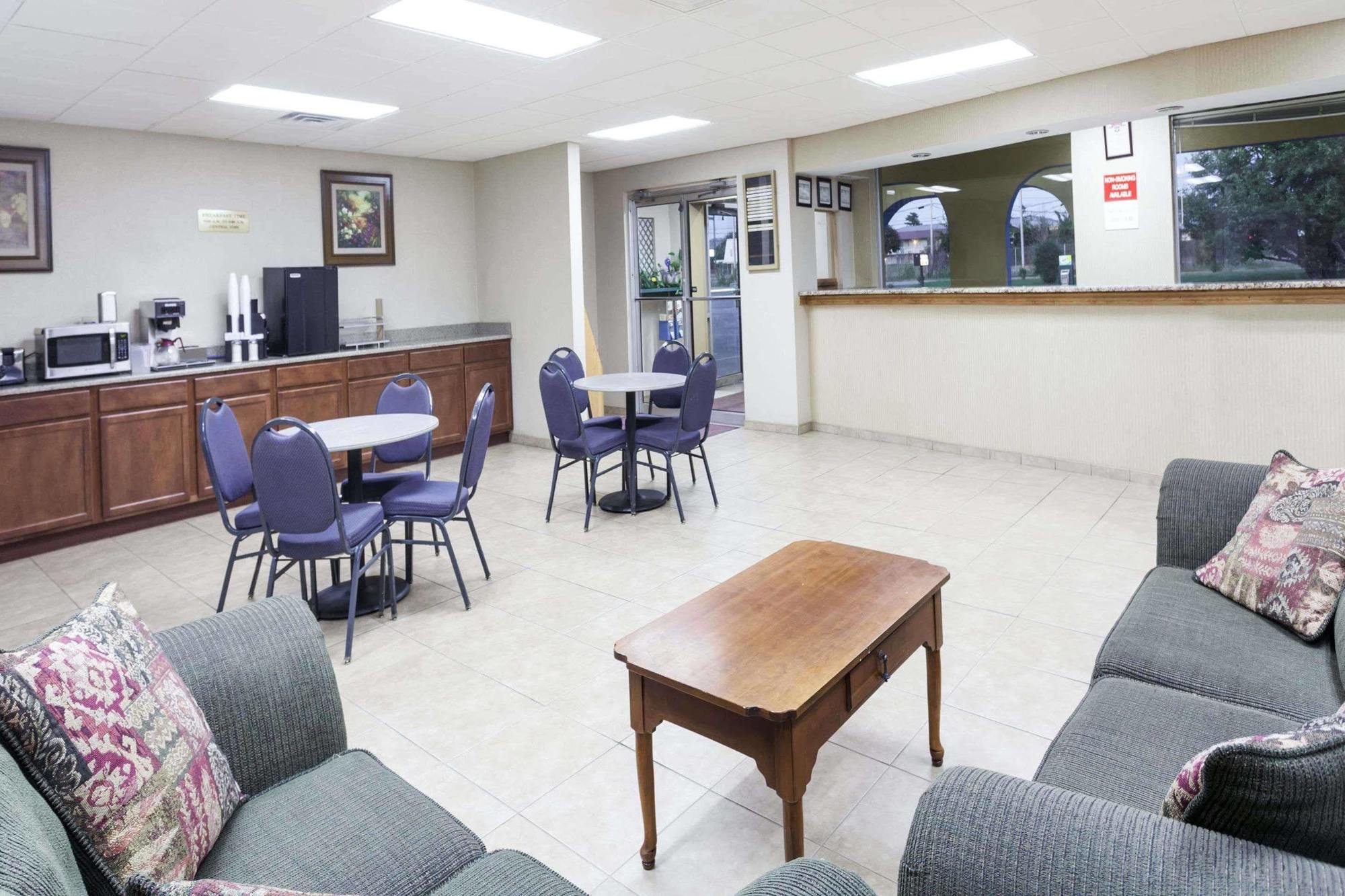 Knights Inn Murfreesboro Bagian luar foto