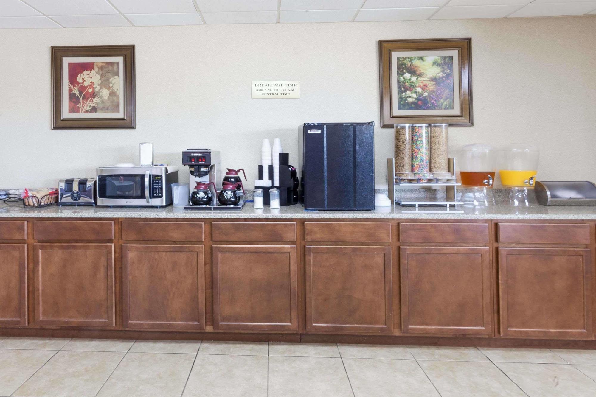 Knights Inn Murfreesboro Bagian luar foto