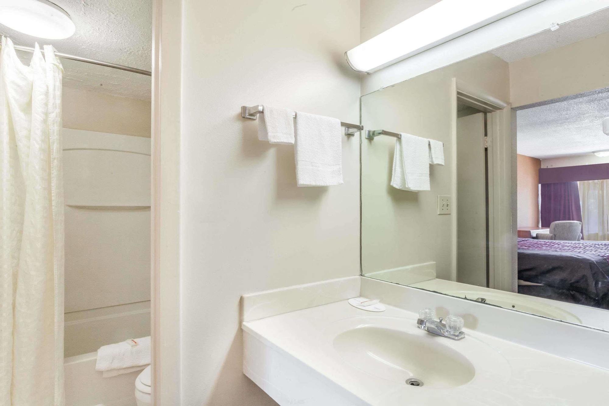 Knights Inn Murfreesboro Bagian luar foto
